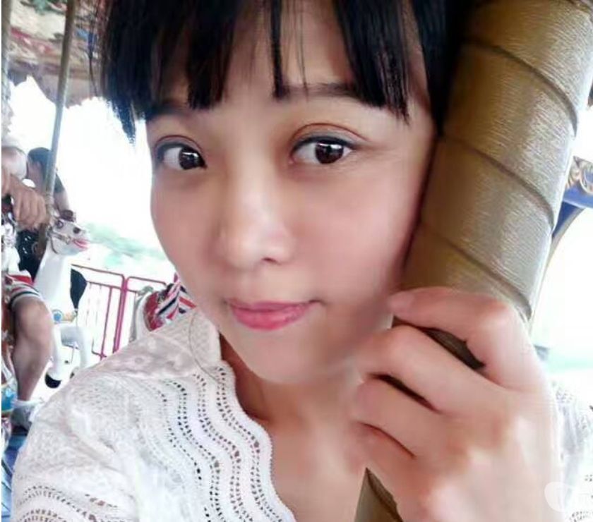 Belle asiatique pulpeuse en appartement privée